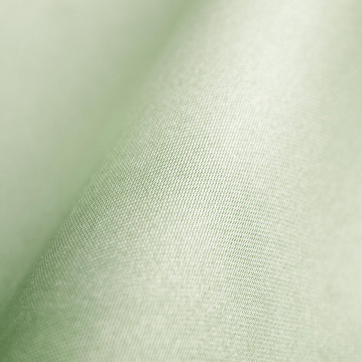 Detail des Metallic-Silberbezugs am Smoothy-Sitzsack